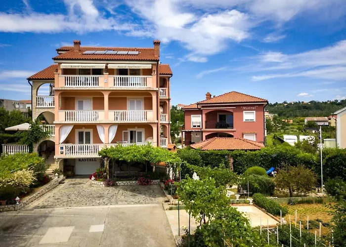 Apartment In With Balcony, Air Conditioning, Wifi, Washing Machine 4886-3