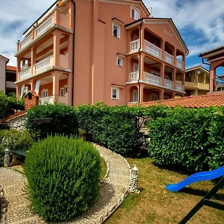 In With Balcony, Air Conditioning, Wifi, Washing Machine 4886-3 Lopar