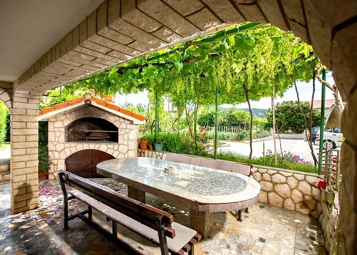 In With Balcony, Air Conditioning, Wifi, Washing Machine 4886-3 Apartamento *